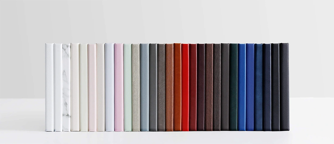 Tendencias de color en álbumes fotográficos 2025