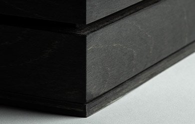 Aro de madera negro
